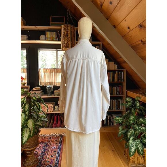 Chaps Button Down Shirt Long Sleeve Cotton White Embroidered - Picture 2 of 8